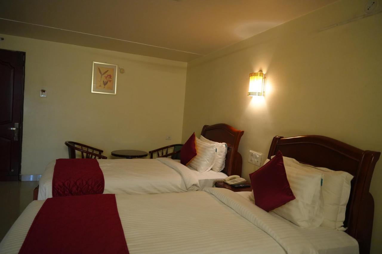 Mg Zion Hotel Tirupati Extérieur photo